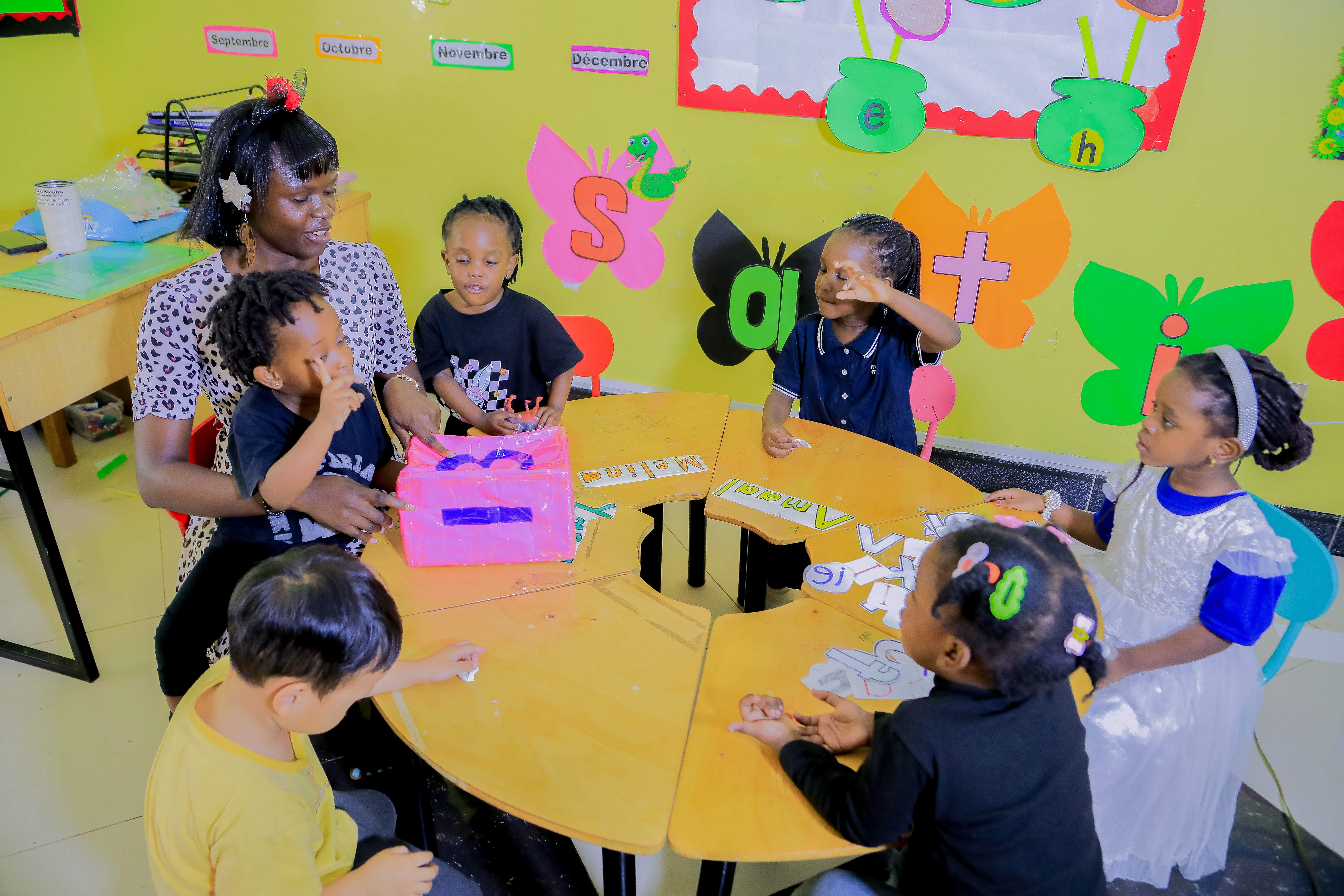 Students in science lab